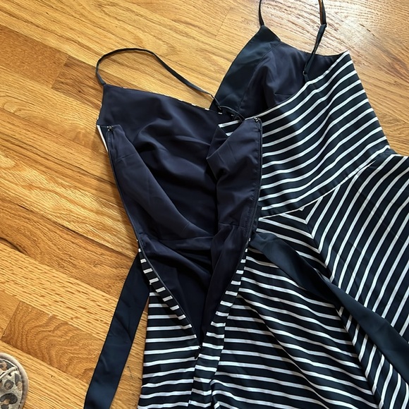 Banana Republic Hanker-chief Preppy Navy Dress, Size 4 - Picture 8 of 10